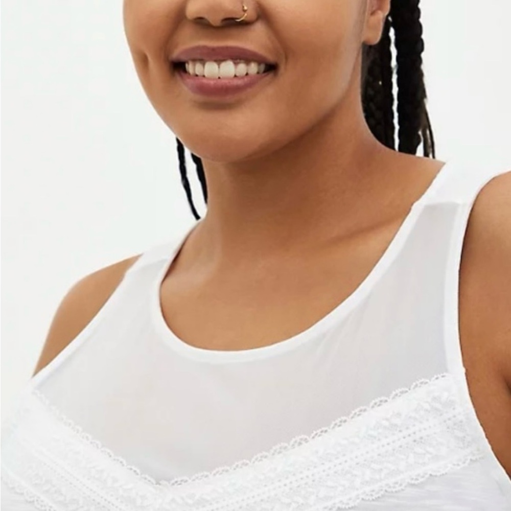 Torrid Super Soft White Mesh Yoke Tank•Size 1 • Gorgeous & Flowy - Picture 3 of 6